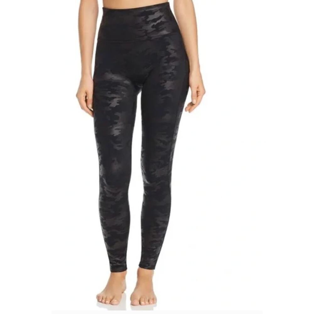 New with Tags SPANX Faux Leather Camo Leggings SZ 2X - Picture 3 of 16